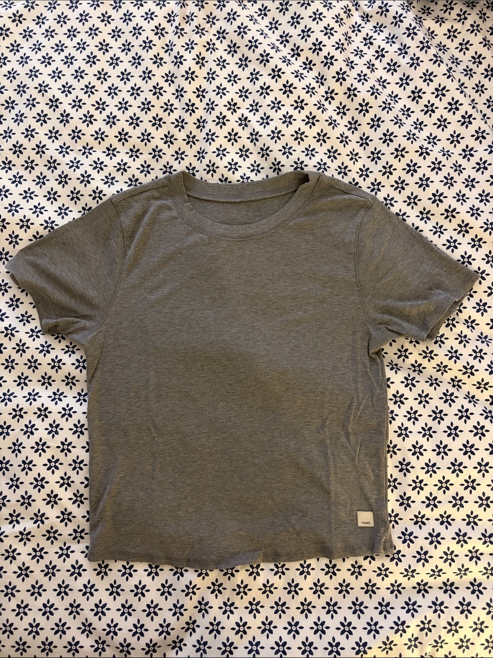 Vuori grey ribbed tshirt